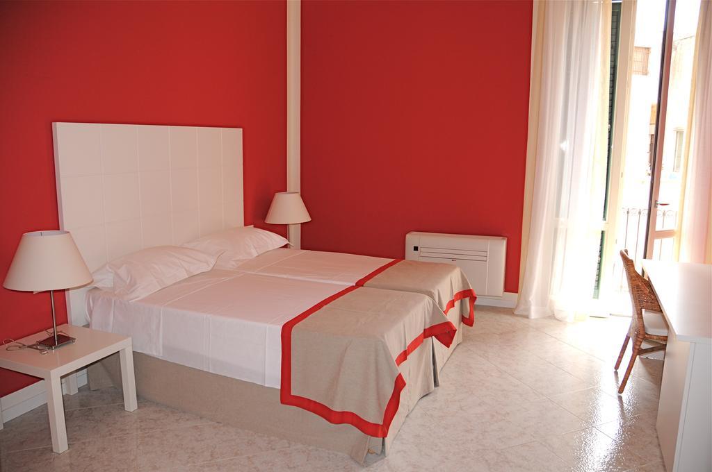 Albachiara Suite Rooms - City Center Trapani Rom bilde