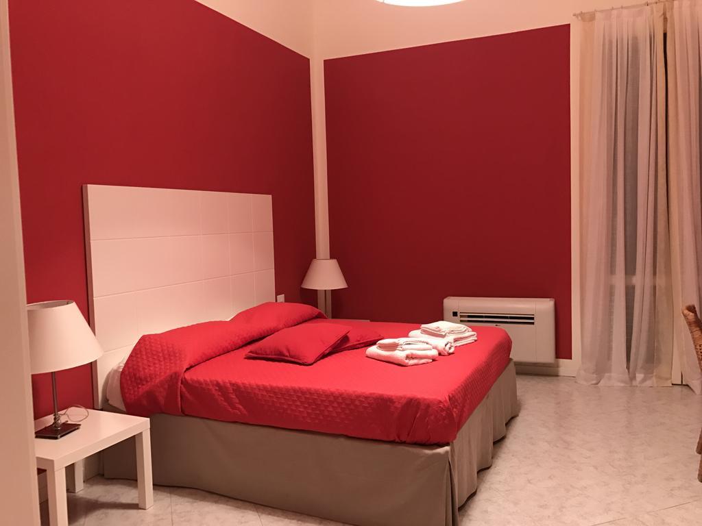 Albachiara Suite Rooms - City Center Trapani Eksteriør bilde